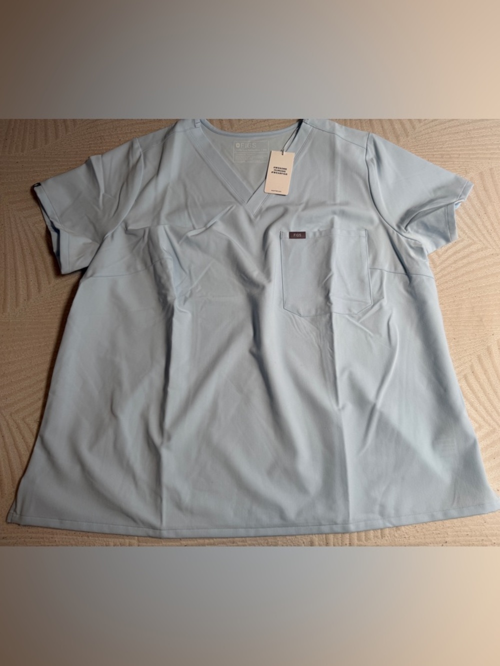 FIGS Women’s Catrina one pocket V-Neck Top in Light Blue
